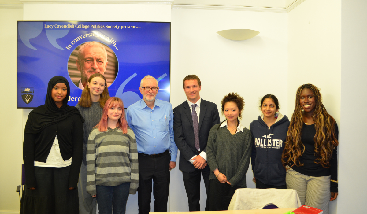 Jeremy Corbyn with students